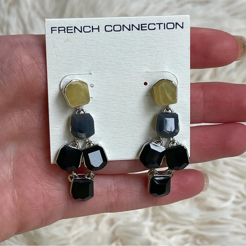 NWT French connection stud earrings black gold faux stone chandelier silver tone